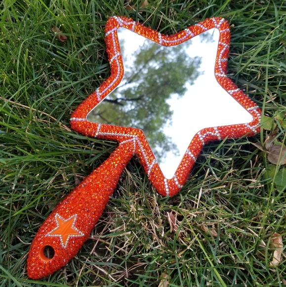 🆕️Jeffree Star, Custom Glow Web Halloween Mirror - Picture 10 of 16